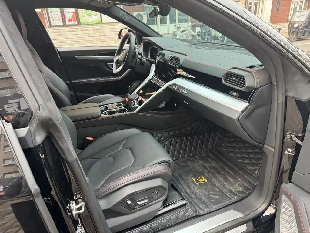 Lamborghini Urus 2023 4.0T V8 S