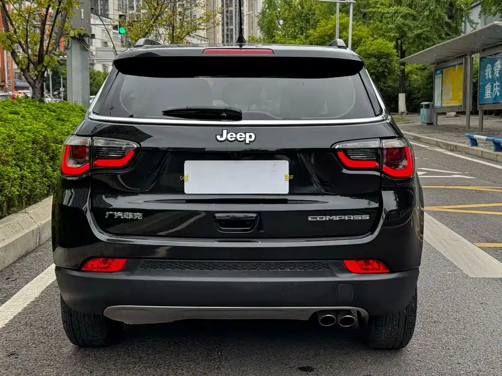Jeep Compass — миниатюра 25