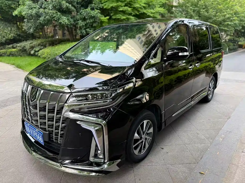 Toyota Alphard 2013