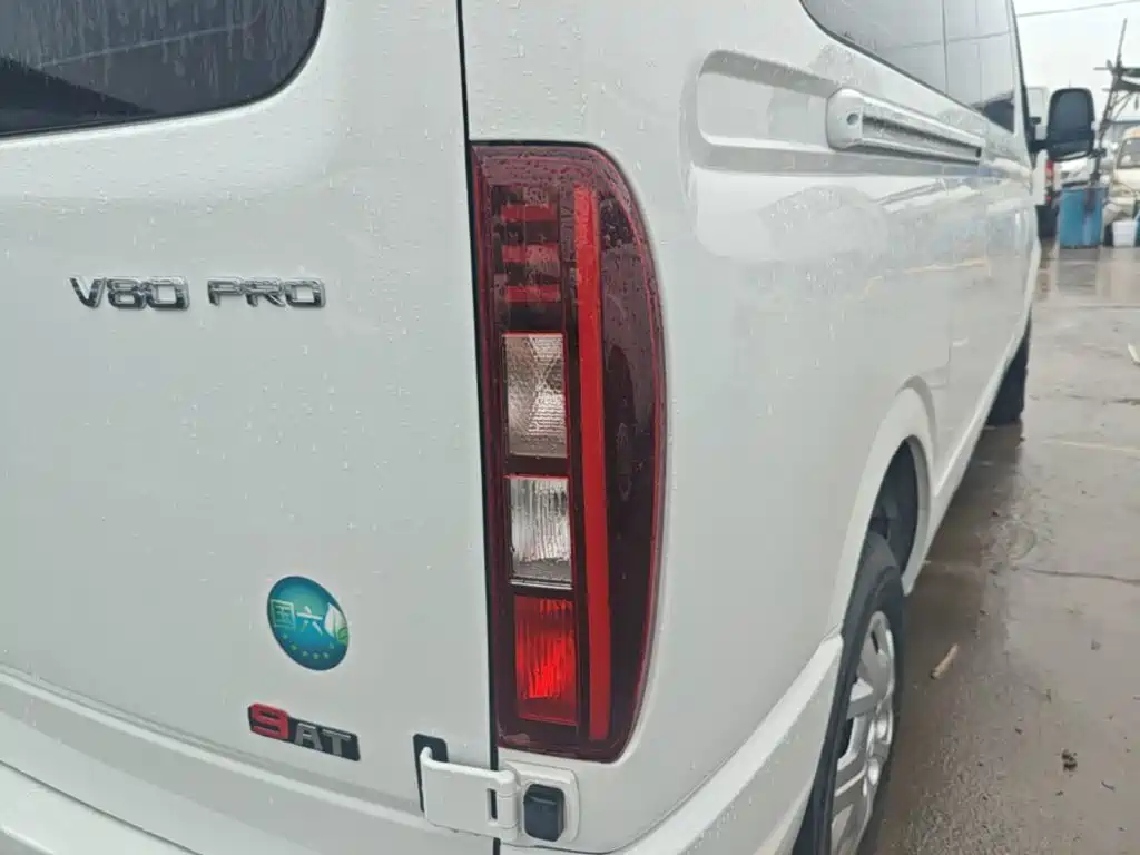 MAXUS V80 — миниатюра 8