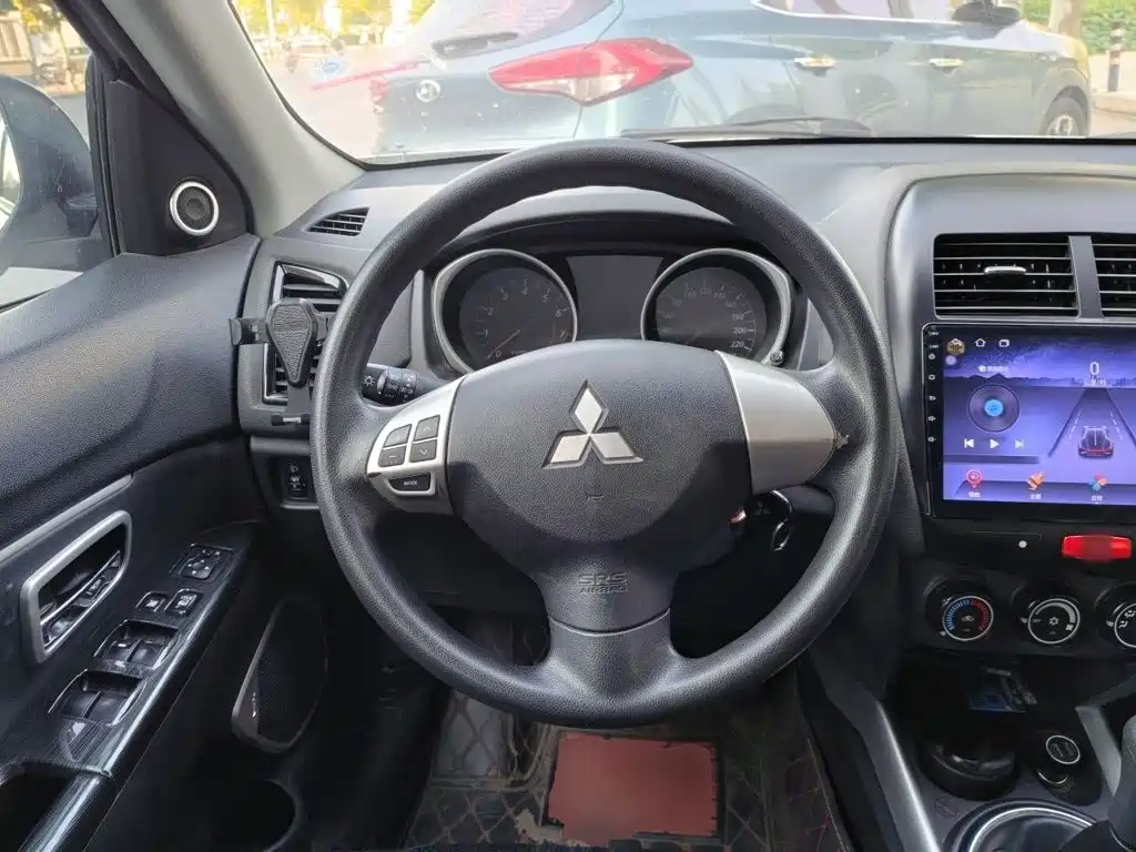 Mitsubishi ASX — миниатюра 11