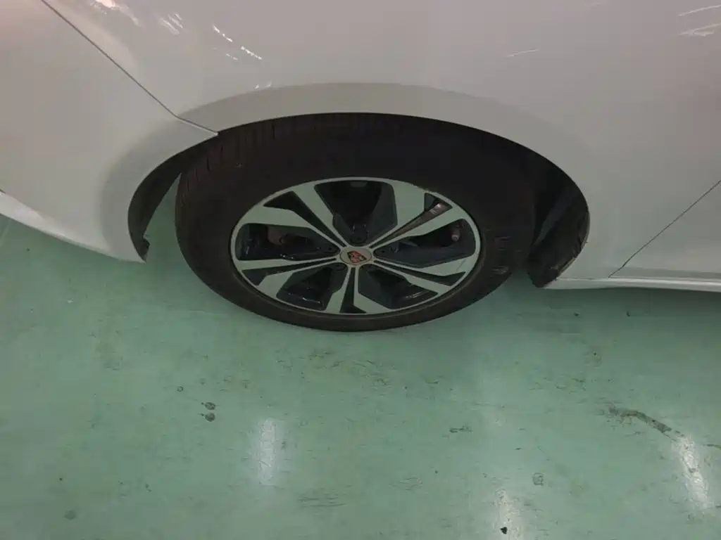 Roewe 360 — миниатюра 23