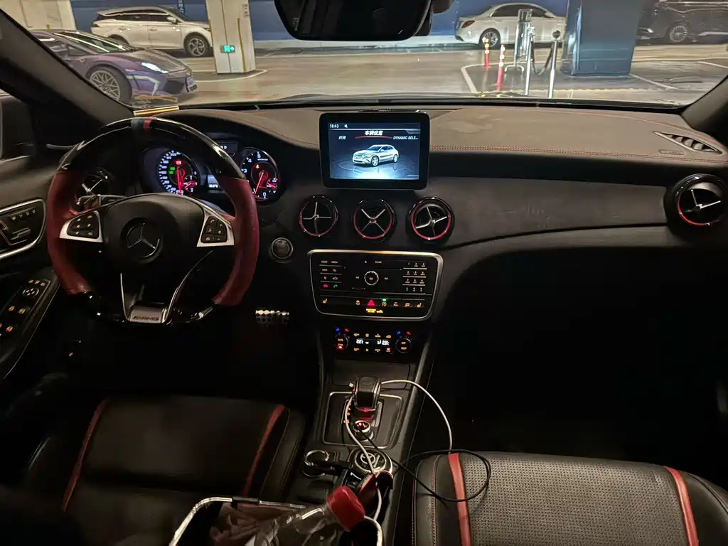 Mercedes-Benz GLA AMG — миниатюра 8