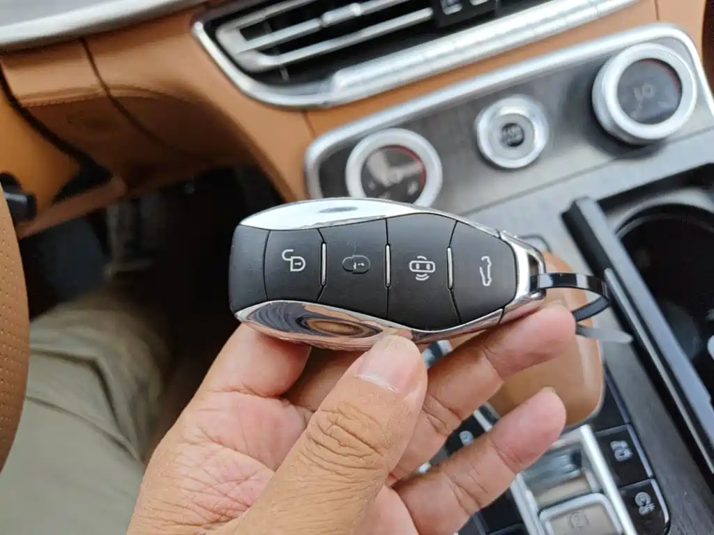 Hongqi H9 2022 2.0T