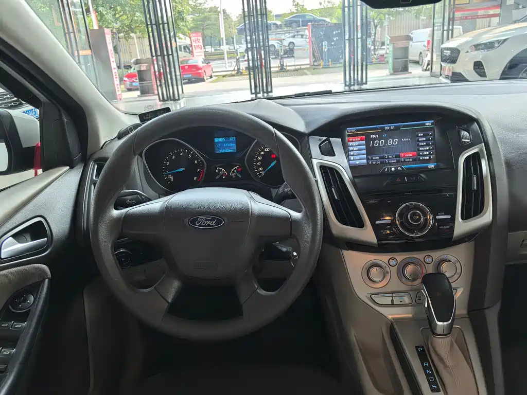 Ford Focus — миниатюра 12