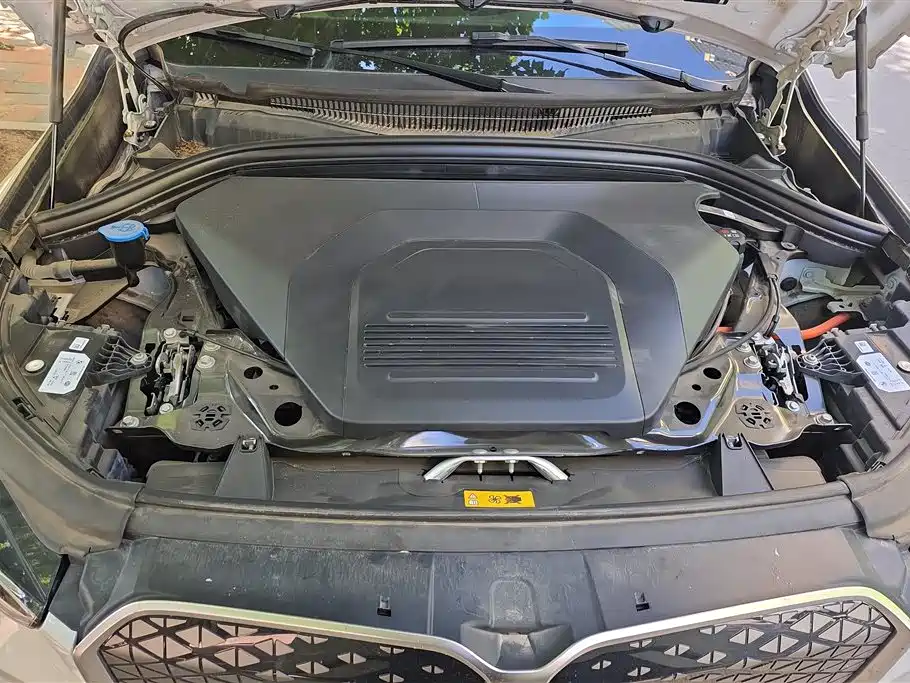 BMW iX1 2023 eDrive25L X