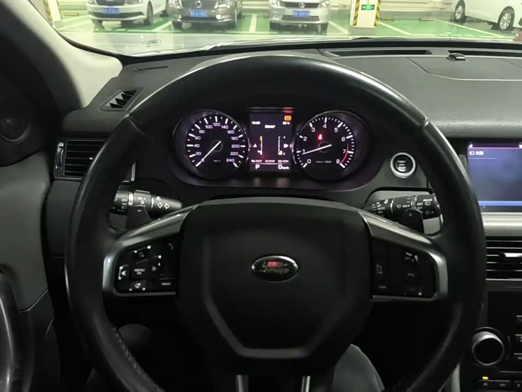 Land Rover Discovery Sport — миниатюра 11