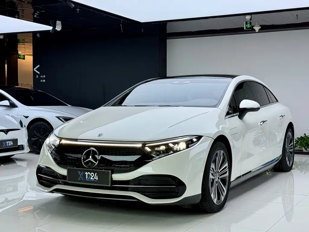 Mercedes-Benz EQS
