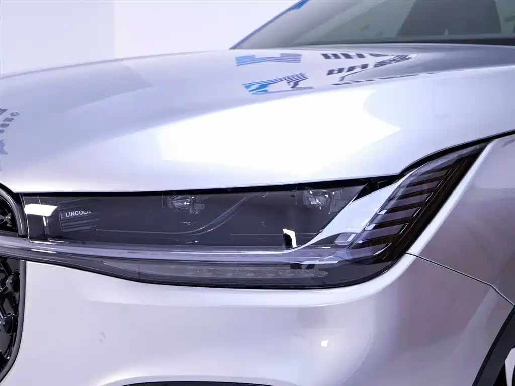 Lincoln Nautilus 2026 2.0T Premium