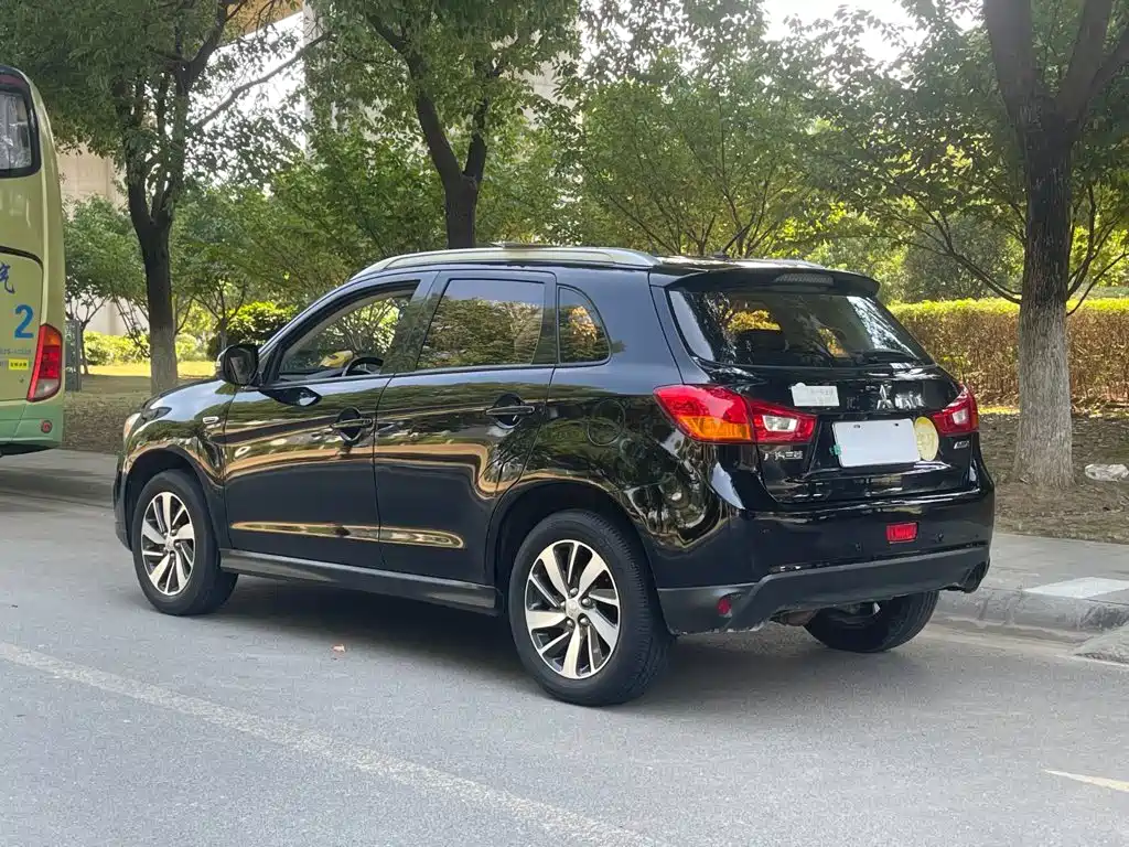Mitsubishi ASX — миниатюра 6