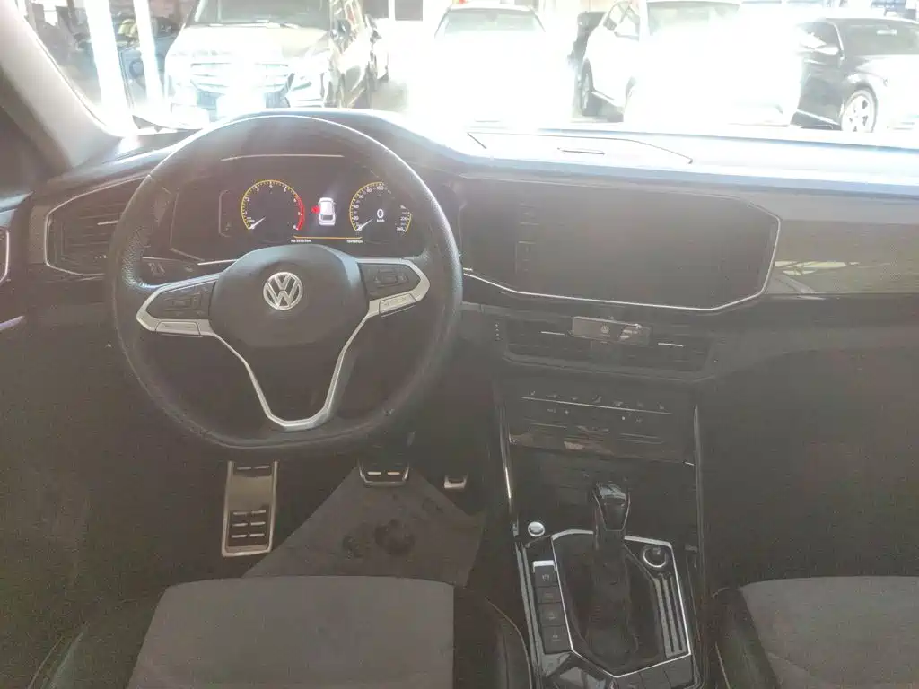 Volkswagen X — миниатюра 9