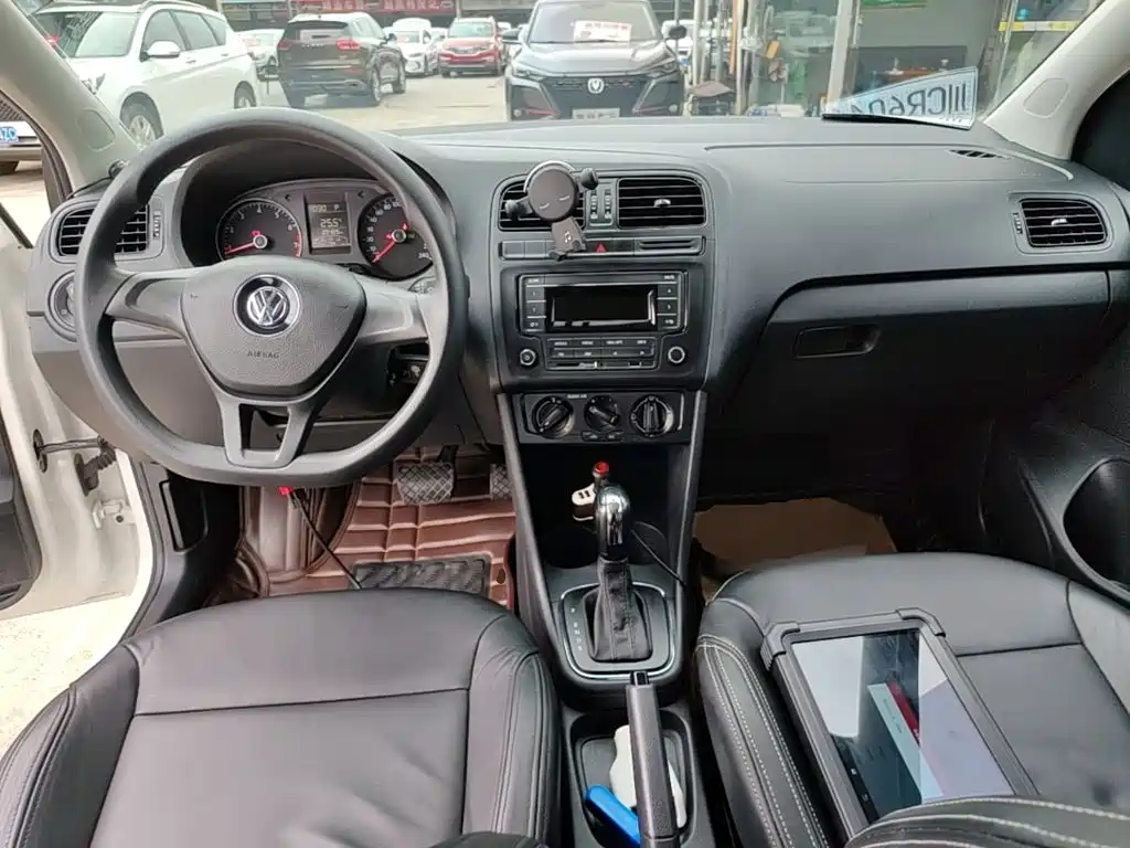 Volkswagen Polo — миниатюра 10