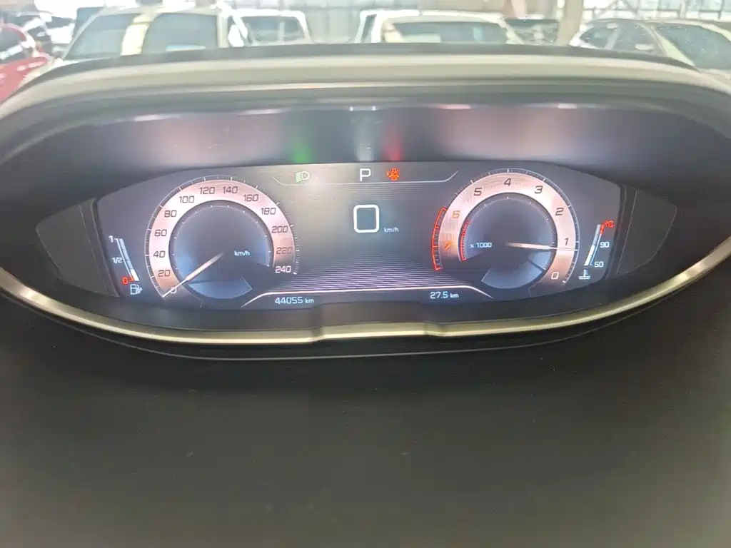 Peugeot 5008 — миниатюра 8