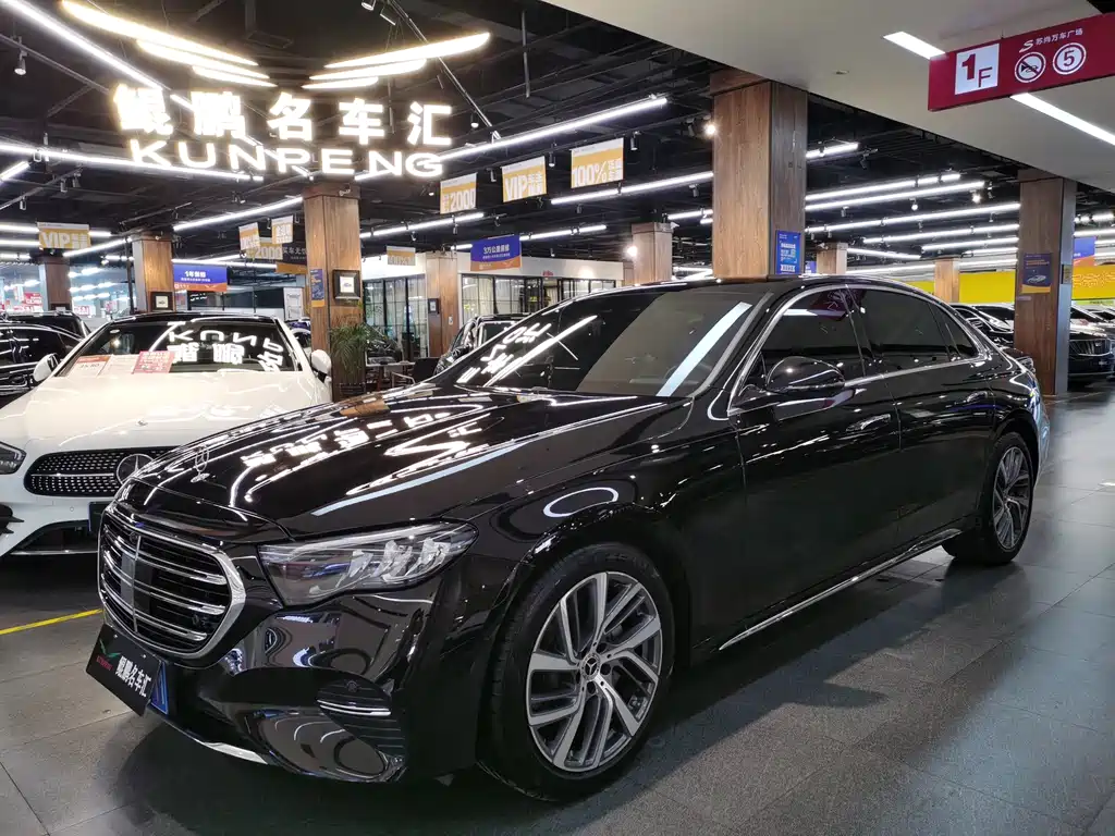 Mercedes-Benz E-Class 2024