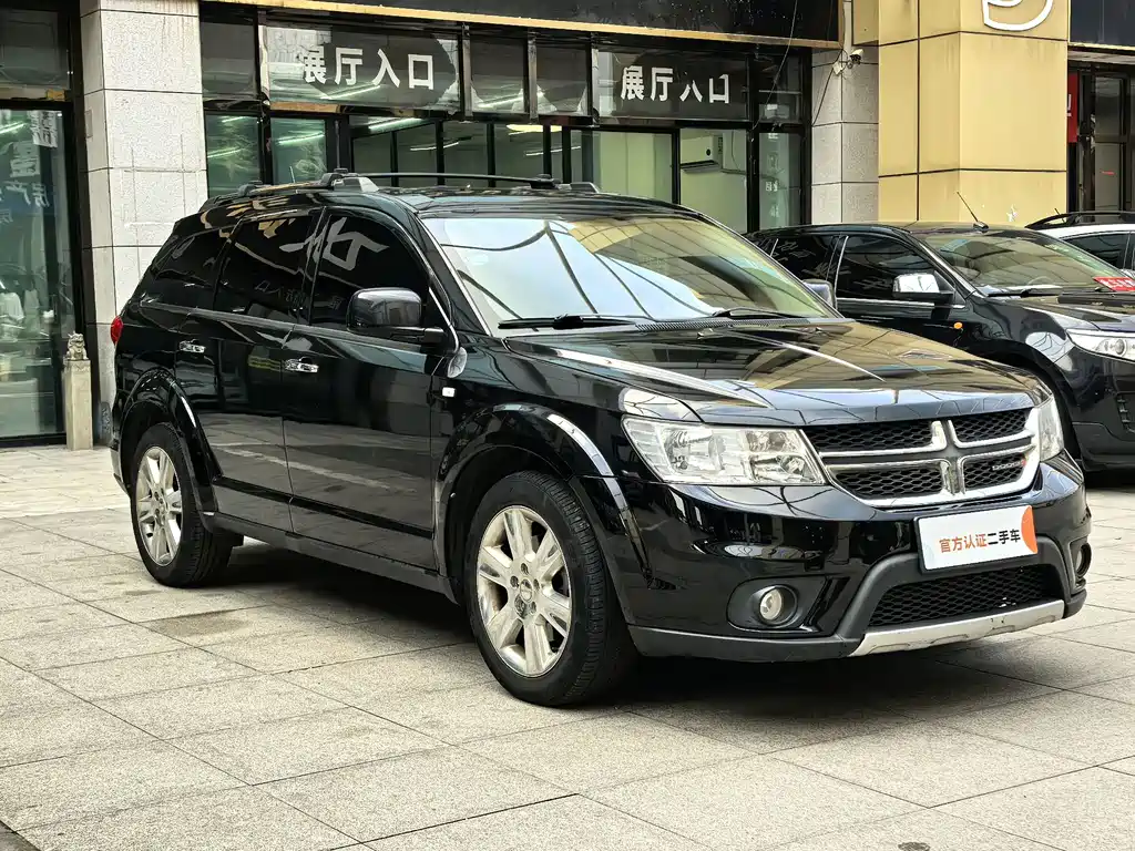 Dodge Journey — миниатюра 3