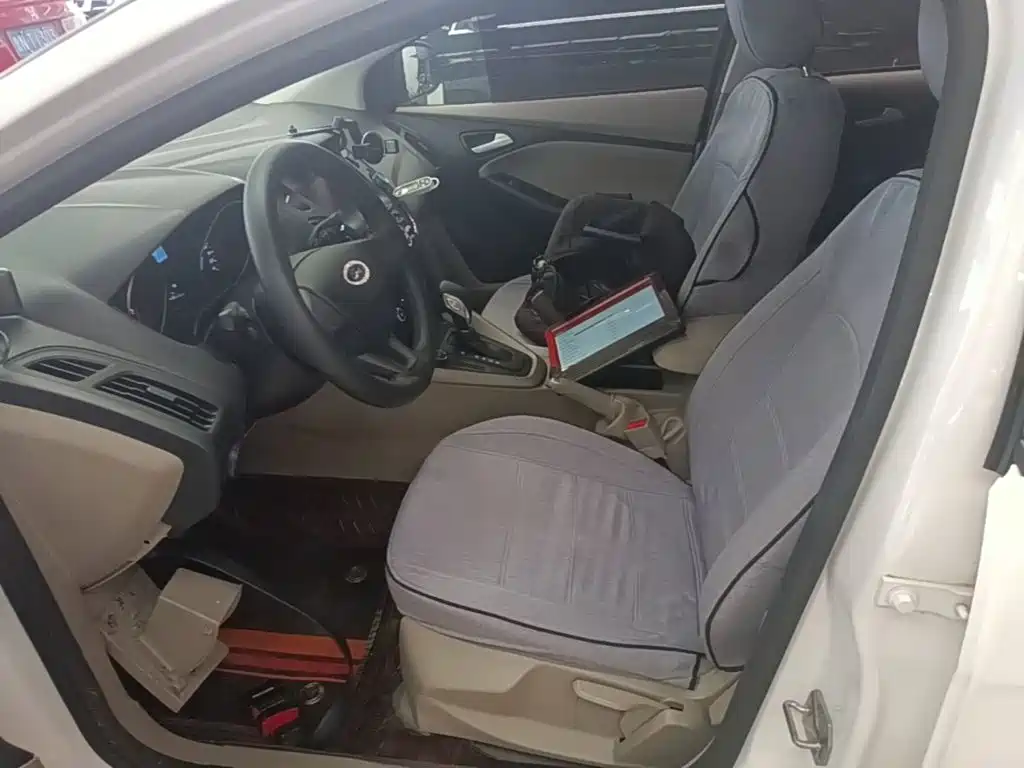 Ford Focus — миниатюра 15