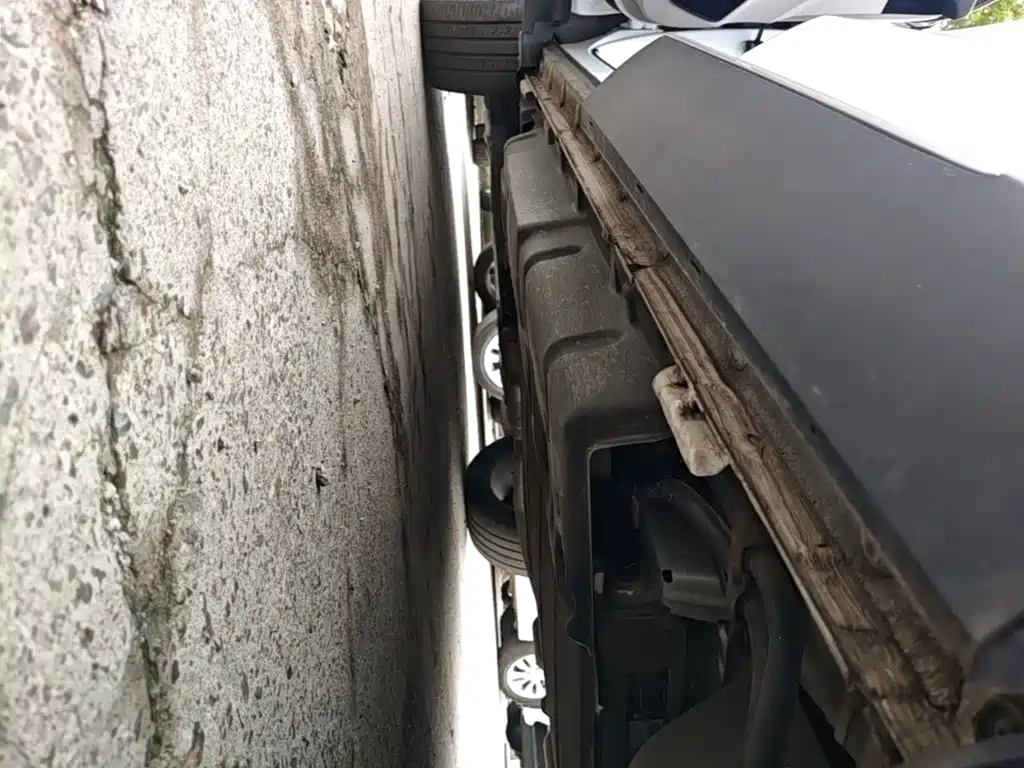 BYD PLUS New Energy — миниатюра 22