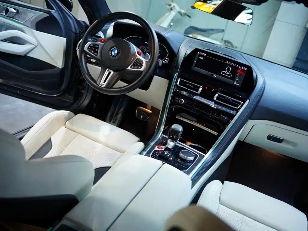 BMW M8 — миниатюра 45