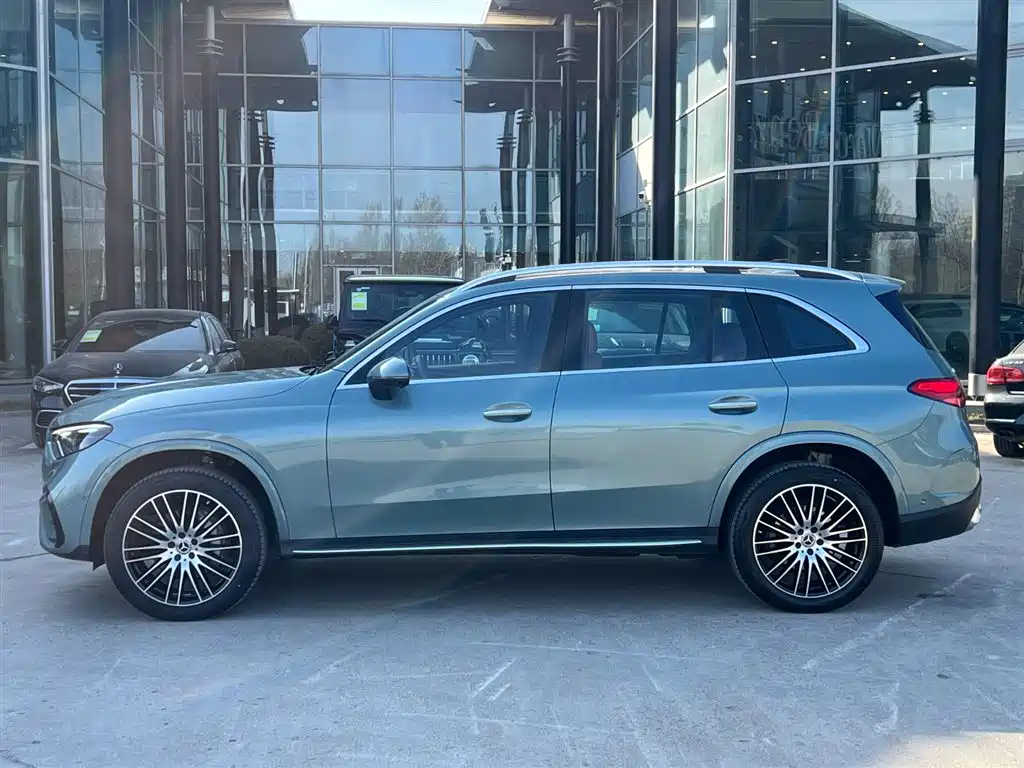 Mercedes-Benz GLC 2025 GLC 300 L 4MATIC Luxury 5 мест