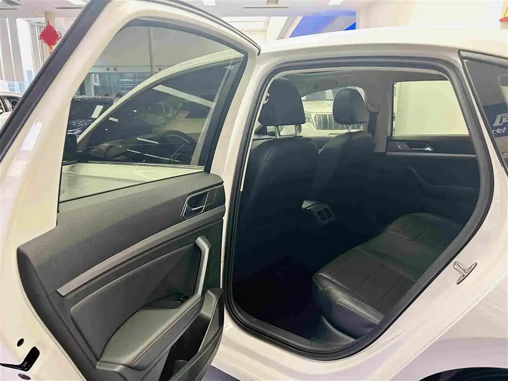Volkswagen Lavida — миниатюра 24