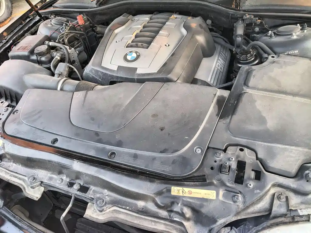 BMW 7 Series 7 2005 740Li