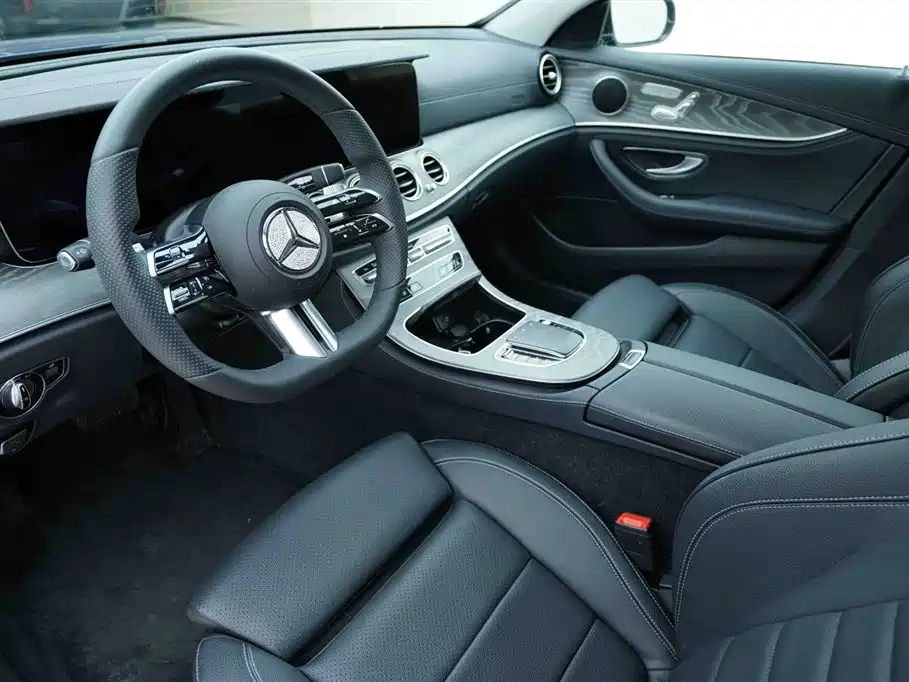 Mercedes-Benz E-Class E 2022 E 300 L Sport Fashion