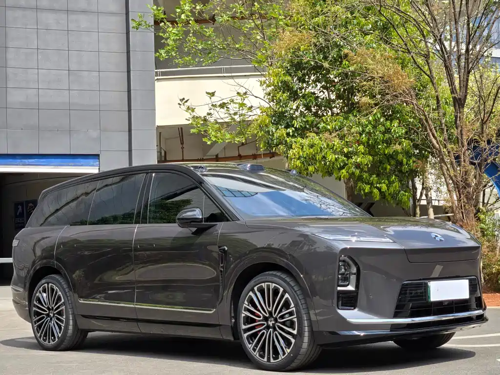 NIO ES8 2026 мест Executive
