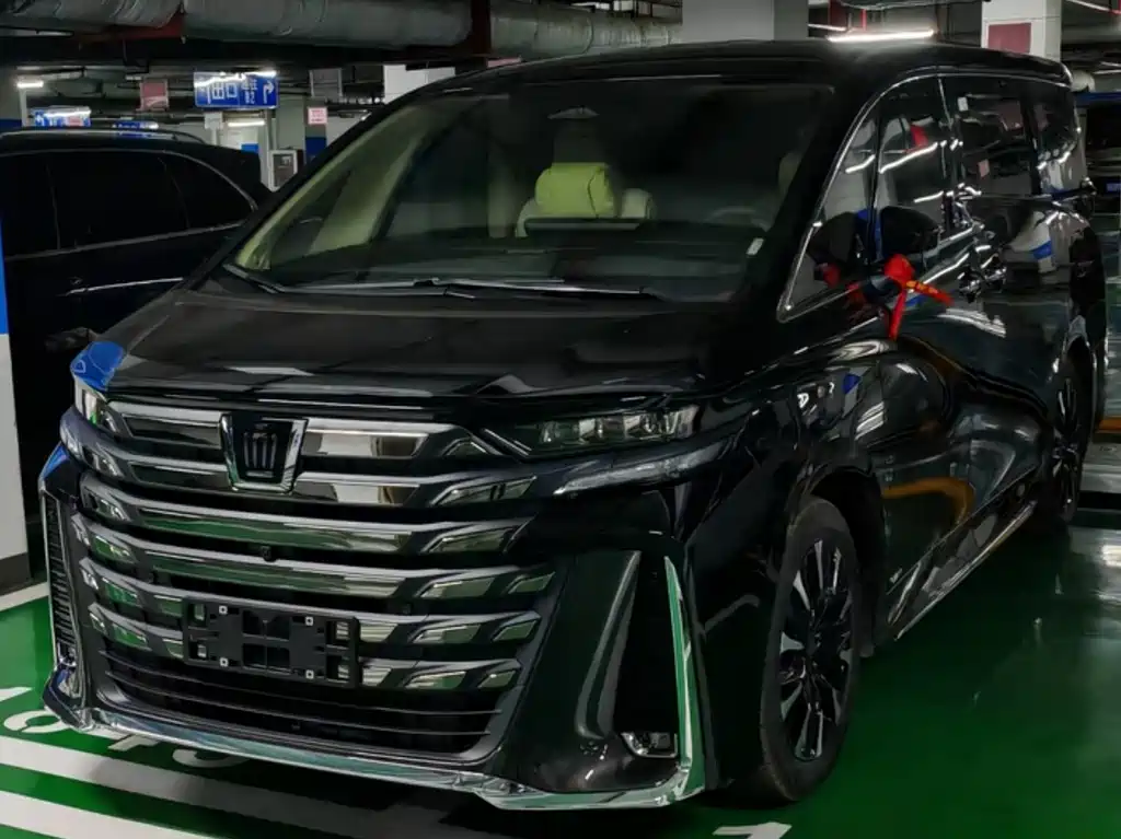 Toyota Vellfire — миниатюра 2