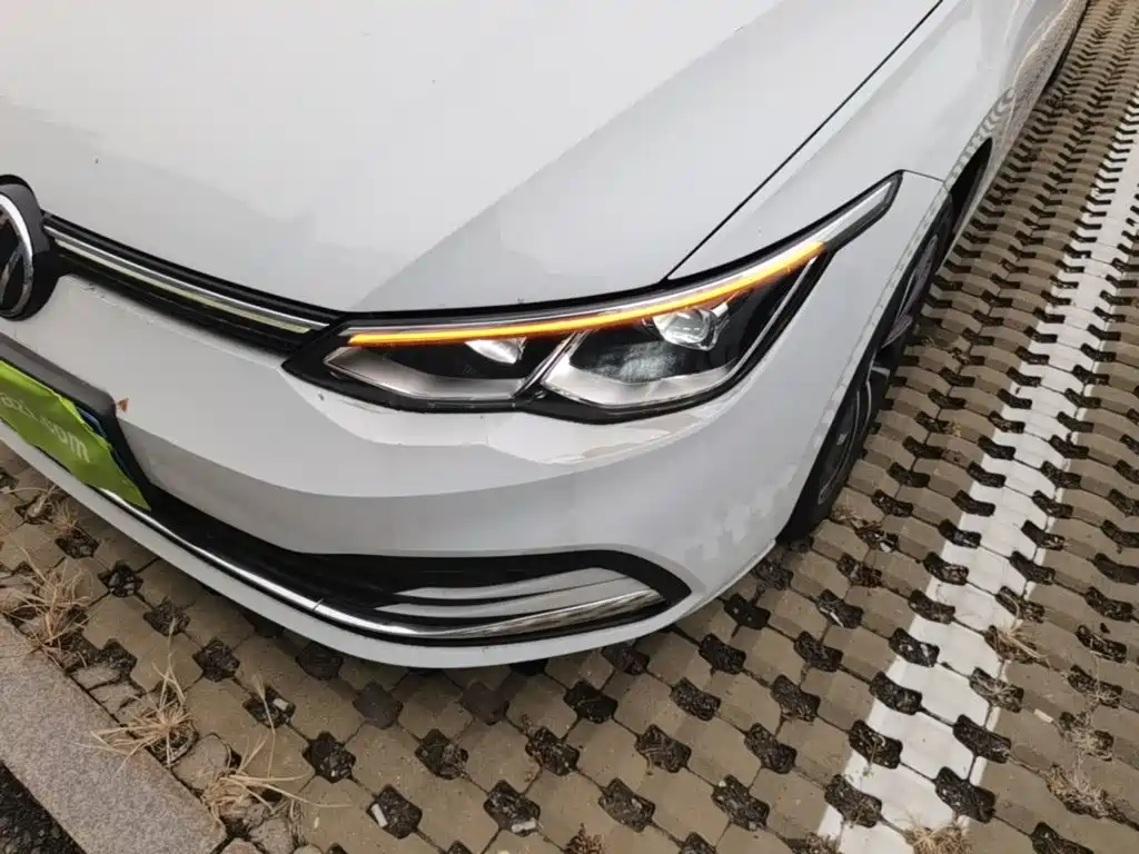 Volkswagen Golf — миниатюра 24