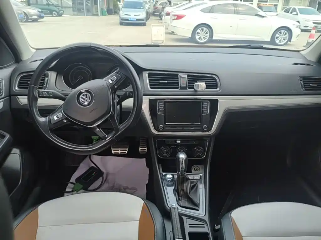 Volkswagen Cross Lavida — миниатюра 10
