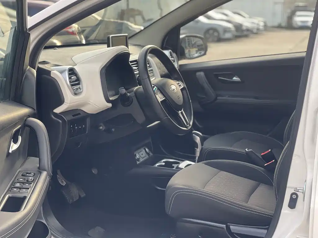 JAC JAC iEV6E 2017 iEV6E