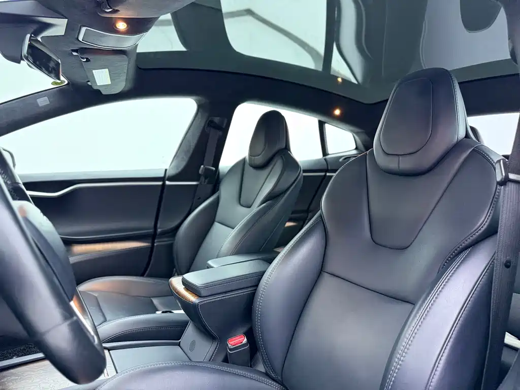 Tesla Model S — миниатюра 14