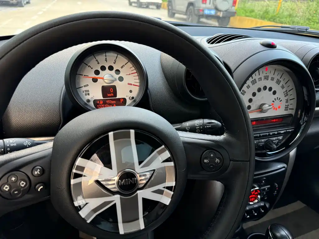 MINI Mini Countryman — миниатюра 11