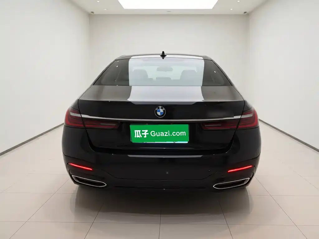 BMW 7 Series — миниатюра 3
