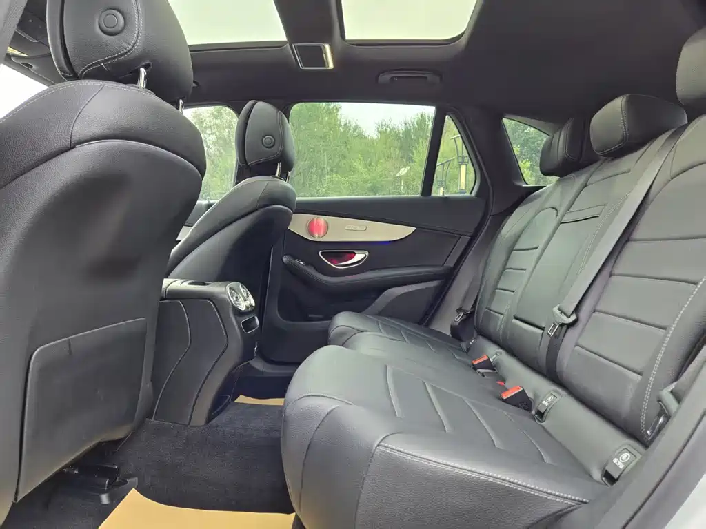Mercedes-Benz GLC 2022 GLC 260 L 4MATIC