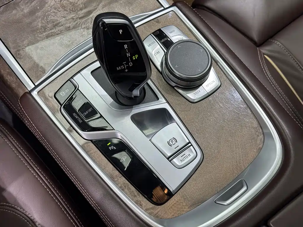 BMW 7 Series 7 2019 740Li Lead Luxury