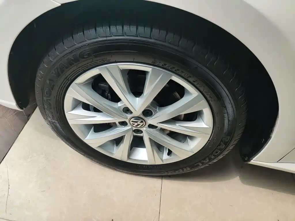 Volkswagen Lavida — миниатюра 23