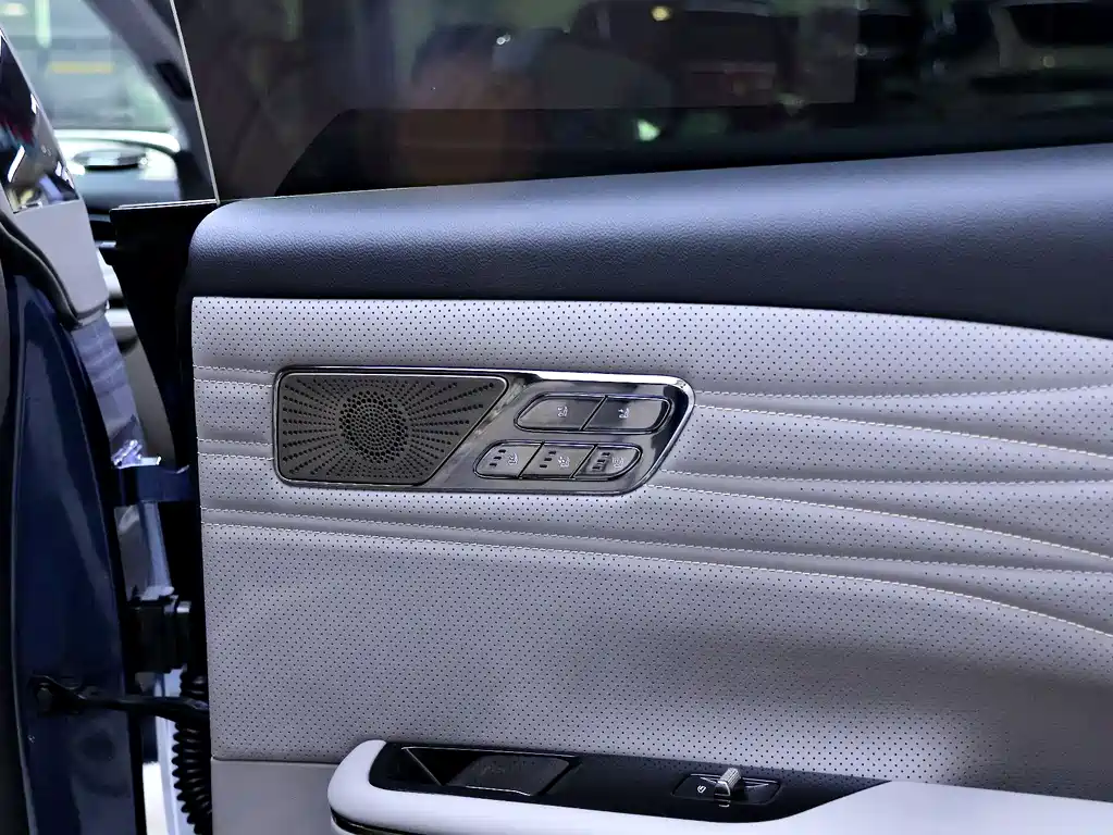Geely Galaxy Galaxy 8 — фотографии объявления, Фото 11