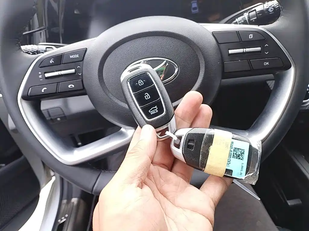 Hyundai Elantra — миниатюра 9