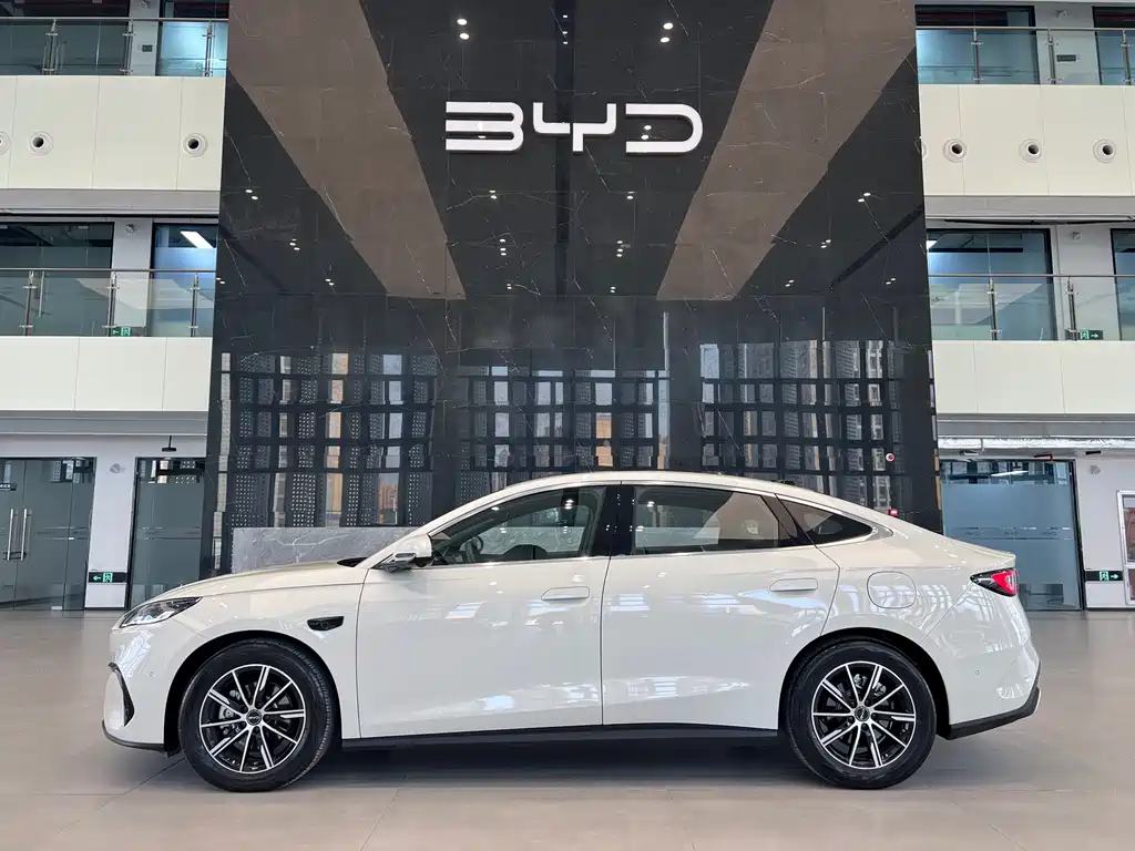 BYD SEAL 06 NEW ENERGY