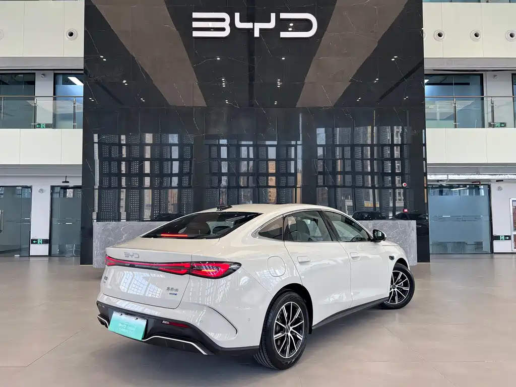 BYD SEAL 06 NEW ENERGY