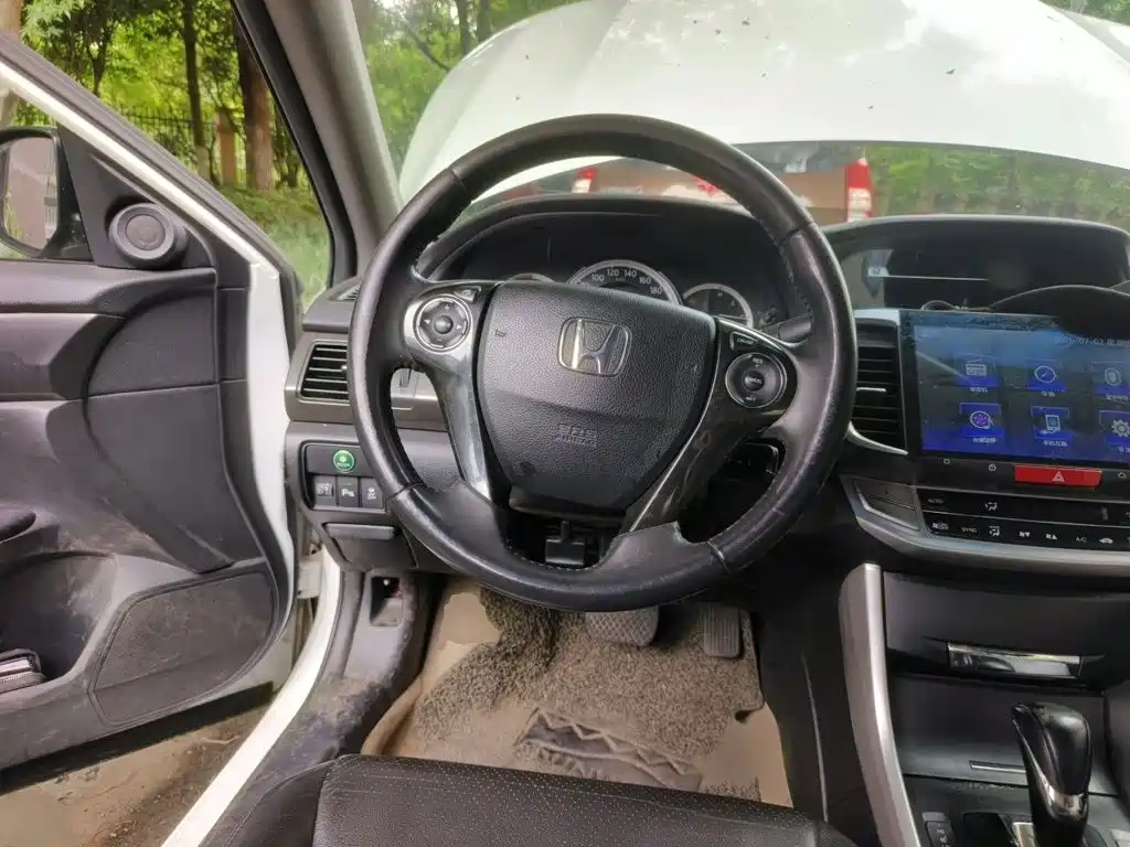 Honda Accord — миниатюра 3