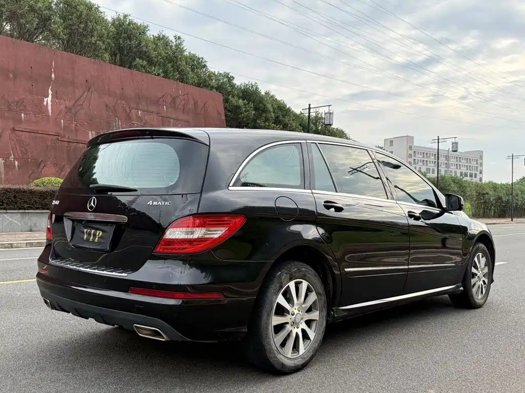 Mercedes-Benz R 2011 R 300 L