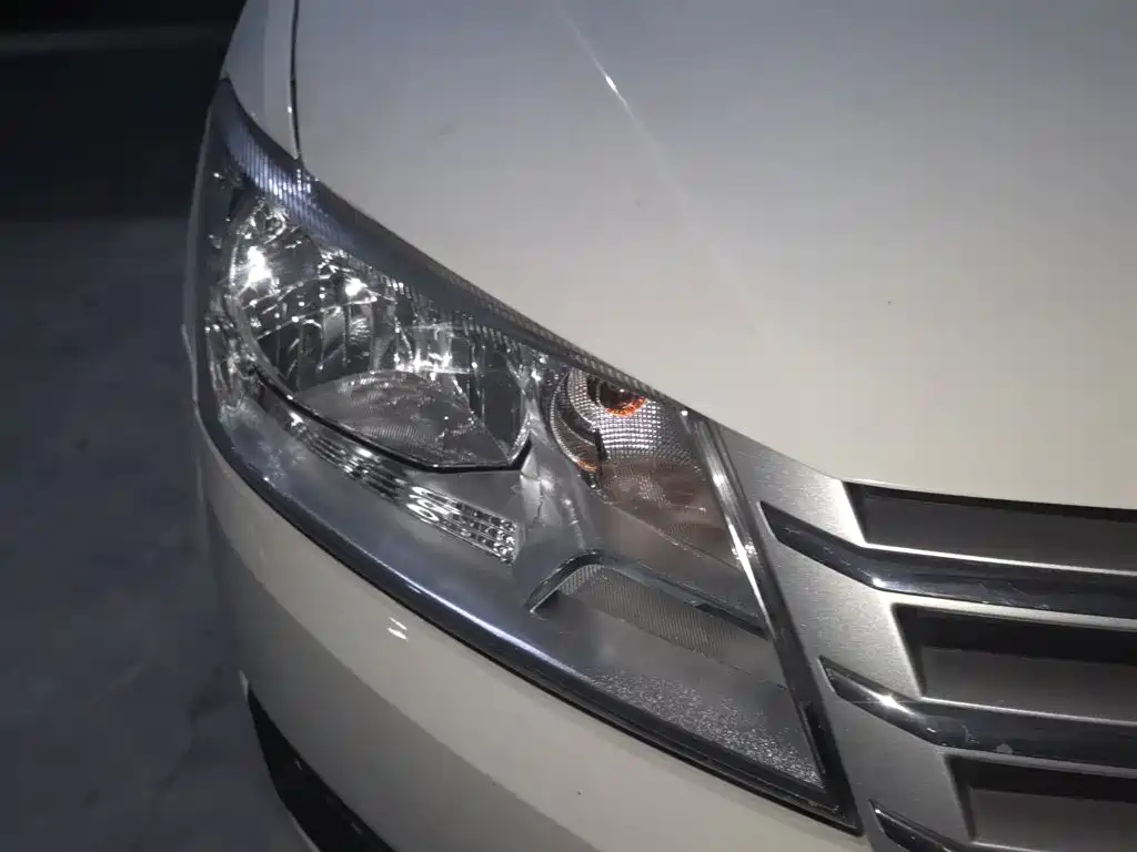 Volkswagen Santana — миниатюра 7