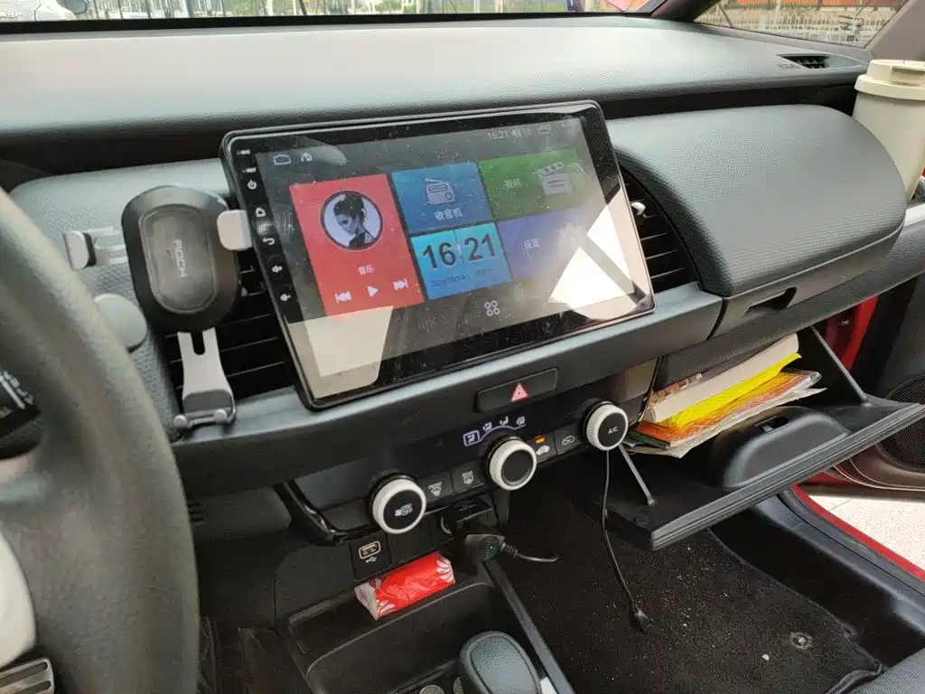 Honda Fit — миниатюра 14