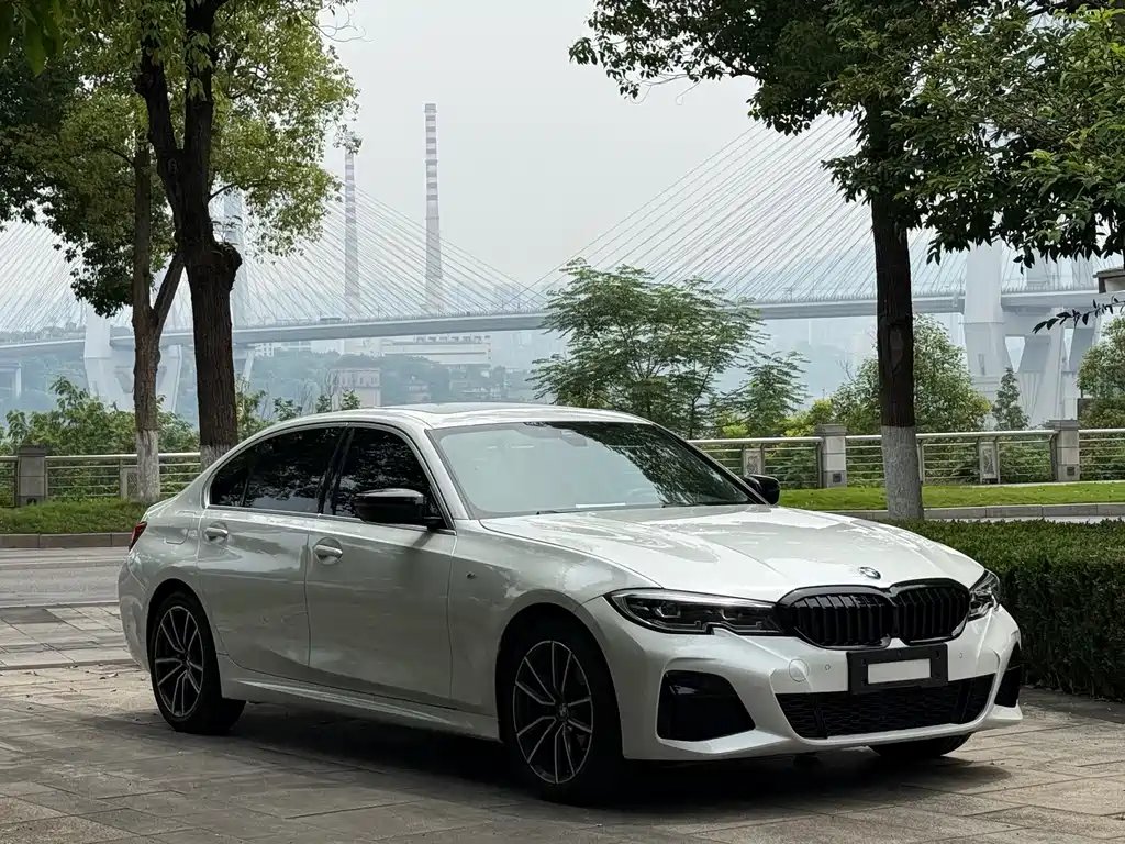 BMW 3 Series 2021