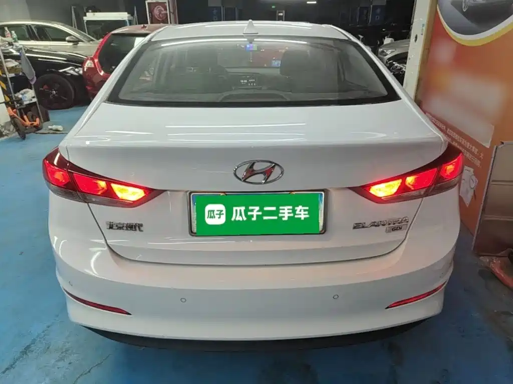 Hyundai Elantra 2016 1.6L AT Elite