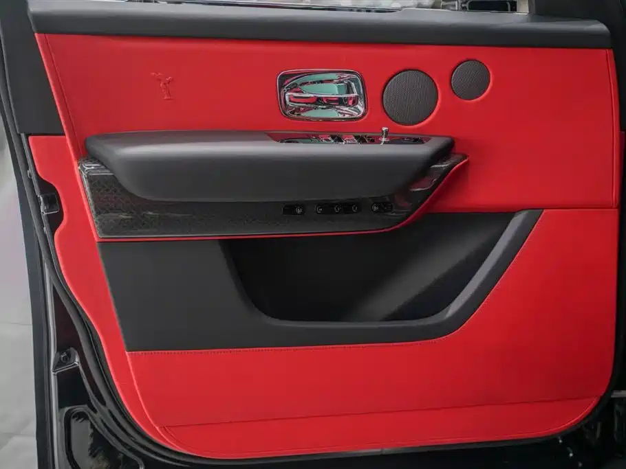 Rolls-Royce Cullinan 2022 Black Badge