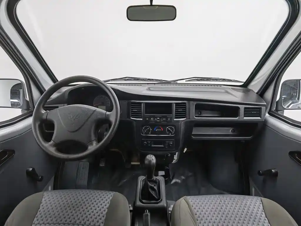 Wuling Zhiguang — миниатюра 5