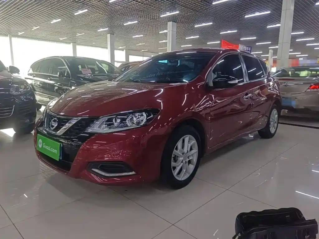 Nissan Tiida — миниатюра 2